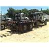 Image 2 : 2009 MACK GU713 T/A ROLLOFF TRUCK