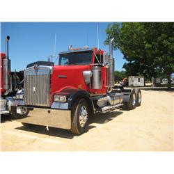 2004 KENWORTH W900L T/A TRUCK TRACTOR