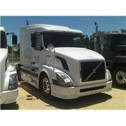 2006 VOLVO T/A TRUCK TRACTOR