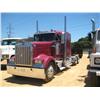 Image 2 : 2004 KENWORTH W900 T/A TRUCK TRACTOR