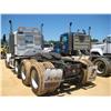 Image 2 : 1998 FREIGHTLINER TRI-AXLE TRUCK TRACTOR