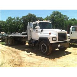 1997 MACK RD600GK T/A FLATBED