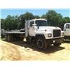 Image 1 : 1997 MACK RD600GK T/A FLATBED