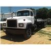 Image 2 : 1997 MACK RD600GK T/A FLATBED