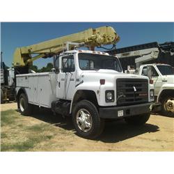 1987 INTERNATIONAL S1900 S/A AUGER TRUCK