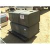 Image 1 : (1) LOT 2 FUEL TANKS