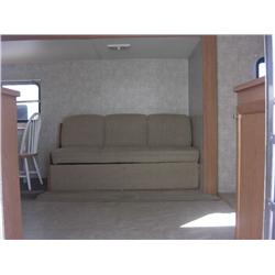 2006 FLEETWOOD 8'X32' CAMPER TRAILER