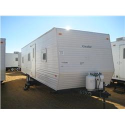 2006 GULF STREAM CAVALIER 8'X32' CAMPER TRAILER