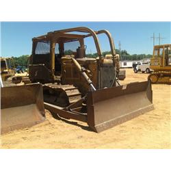 CAT D5B CRAWLER TRACTOR