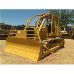 JOHN DEERE 750B CRAWLER TRACTOR