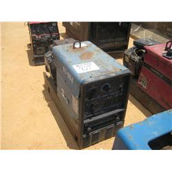 MILLER BOBCAT 225G WELDER