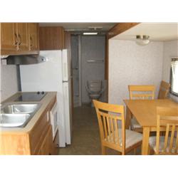 2006 FLEETWOOD 8'X32' CAMPER TRAILER