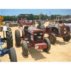 WHITE FIELD BOSS FARM TRACTOR