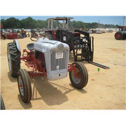 FORD JUBILEE FARM TRACTOR