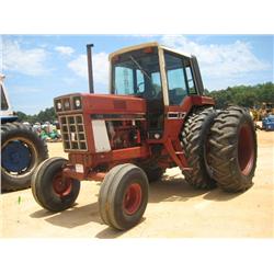 INTERNATIONAL 1086 FARM TRACTOR