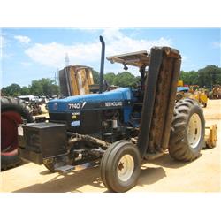 NEW HOLLAND 7740 FARM TRACTOR