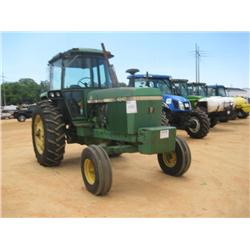 JOHN DEERE 4240 FARM TRACTOR