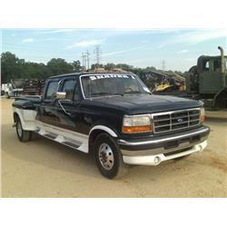 1996 FORD 9350 CUSTOM CREATIONS DUALLY