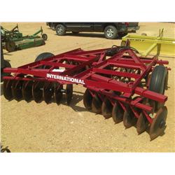 INTERNATIONAL 10' DISC HARROW