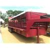 Image 1 : SHOPBUILT 30' TRI-AXLE STOCK TRAILER (BILL OF