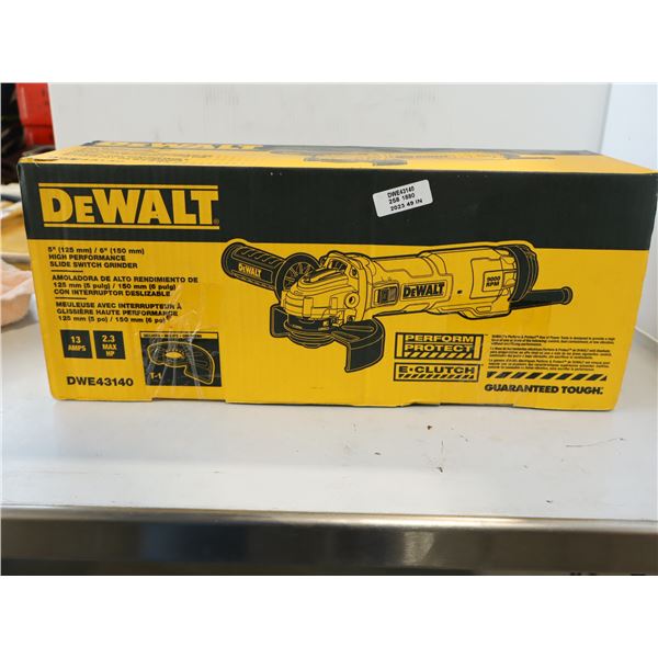 MEULEUSE HAUTE PERFORMANCE 5/6" DEWALT #DWE43140