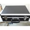 Image 2 : MALLETTE D'ACCESSOIRE POUR DÉTECTEUR DE GAZ HONEYWELL