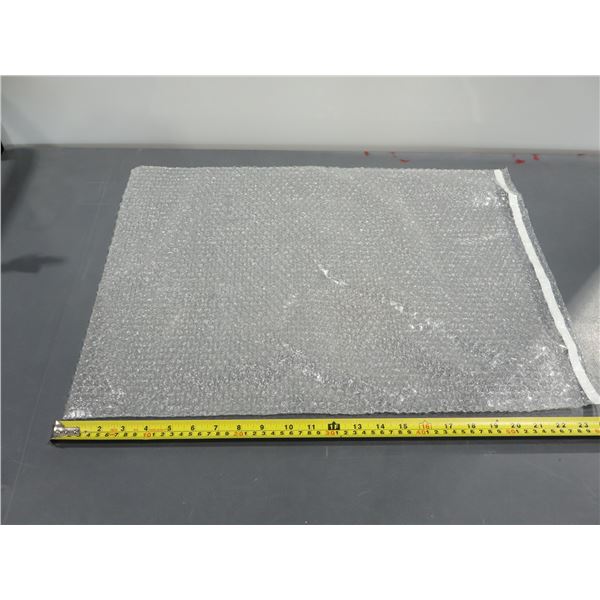 LOT DE +/- 100 ENVELOPPES BULLE 18"x23-1/2"x3/16"