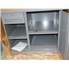 Image 2 : ÉTABLI MOBILE / CABINET DE TRAVAIL  MOD. MB-2-2542-MGY