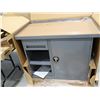 Image 1 : ÉTABLI MOBILE / CABINET DE TRAVAIL  MOD. MB-2-2542-MGY