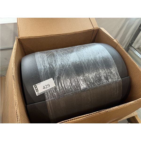 TAPIS ANTI-FATIGUE DELUXE SOFT STEP SFE399, 2 PI × 56 PI × 5/8 PO, COULEUR NOIRE.