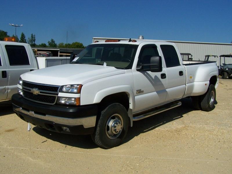 2006 CHEVROLET 3500 4X4 DUALLY PICKUP,