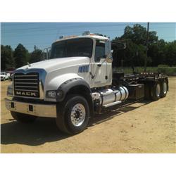 2009 MACK GU713 T/A ROLLOFF TRUCK,