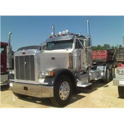 2004 PETERBILT 379 EXTENDED HOOD T/A TRUCK TRACTOR,