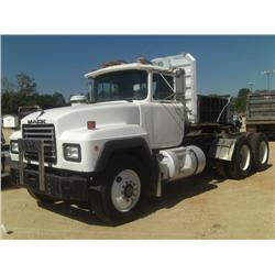 1994 MACK RD688S T/A TRUCK TRACTOR,