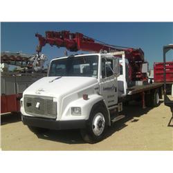 1998 FREIGHTLINER FL70 S/A FLATBED CRANE TRUCK, 