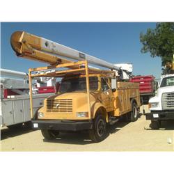 1993 INTERNATIONAL 4900 S/A 2 MAN BUCKET TRUCK,