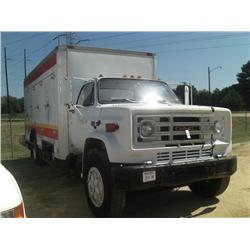 1984 GMC 7000 S/A REEFER TRUCK,