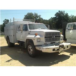 1992 FORD F600 S/A SERVICE TRUCK,