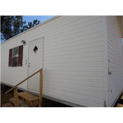 2006 SILVER CREEK 38' PARK MODEL, 