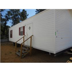 2006 SILVER CREEK 38' PARK MODEL, 