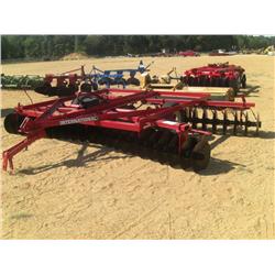 IHC 370 DISC HARROW, PULL TYPE