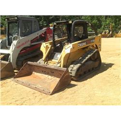 JOHN DEERE CT322 SKID STEER LOADER,