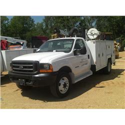 2000 FORD S/A SERVICE TRUCK, 