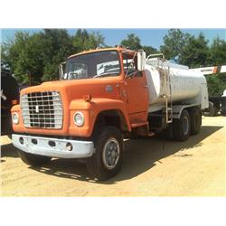 1983 FORD 8000 T/A WATER TRUCK, 