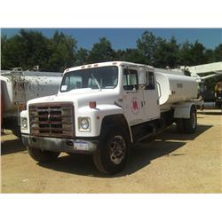 1985 INTERNATIONAL S1900 S/A WATER TRUCK,