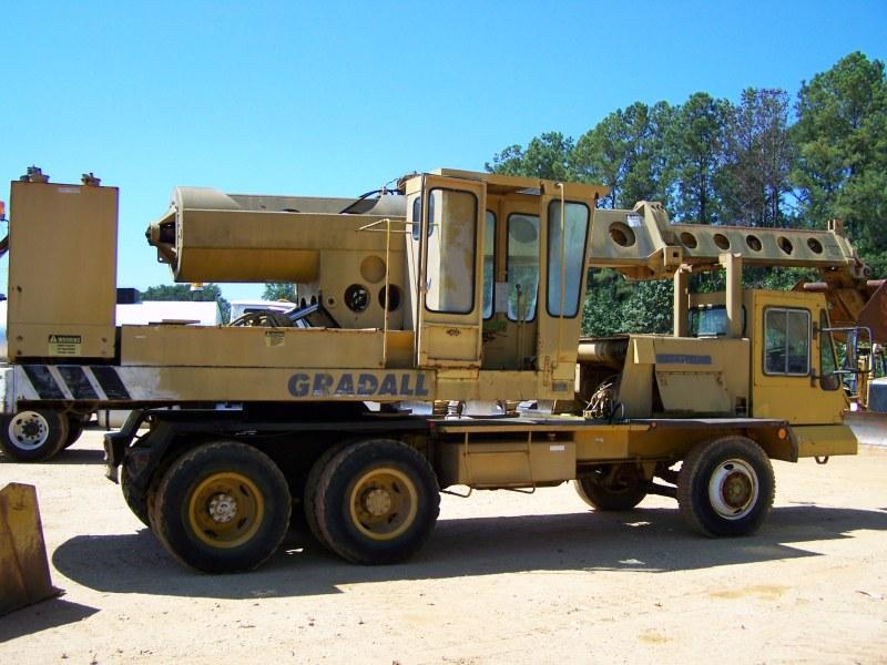 GRADALL G660 MOBILE HYDRAULIC EXCAVATOR,