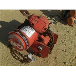 CM 5 TON CHAIN HOIST W/TROLLY