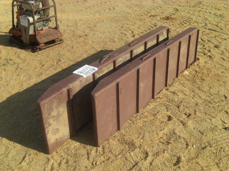 PAIR OF 7' HEAVY DUTY LOWBOY RAMPS