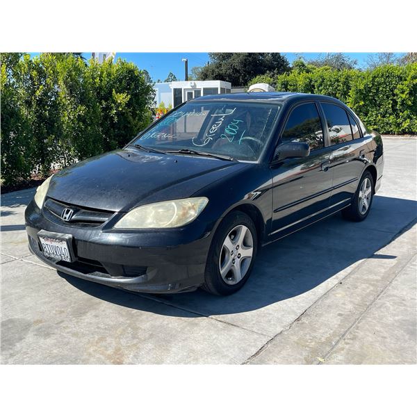 HOND CIVIC 2004 T-DONATION