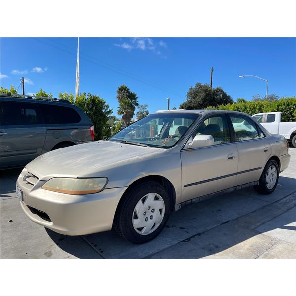 HOND ACCORD 2000 SALV T/DONATION